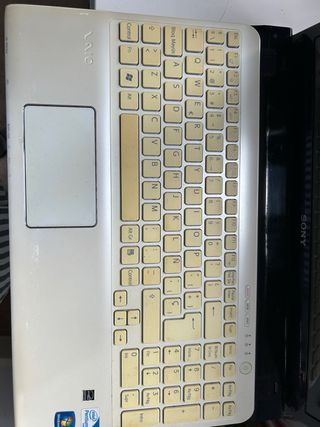 Portátil Sony Vaio - Beige/Plata