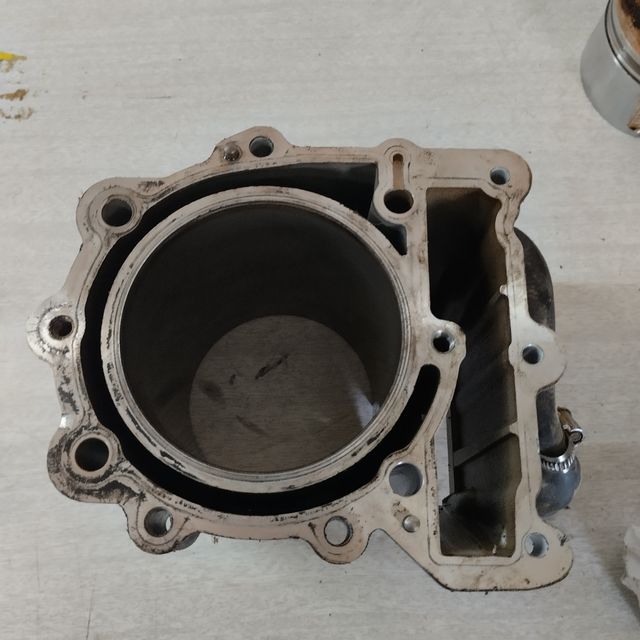 Bloque motor y pistón usados BMW f 650 gs