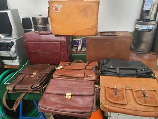  coleccion de Maletines y bolsos piel vintage