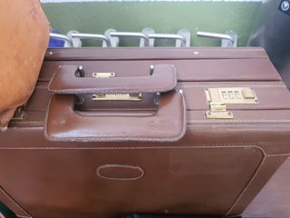  coleccion de Maletines y bolsos piel vintage