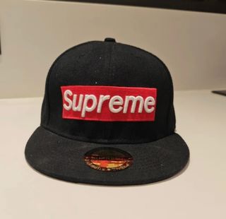Gorra Supreme negra y roja