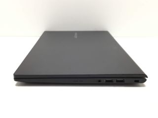 pc portatil asus f1400ea