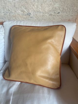 Cojín piel varios colores - Cojín artesanal