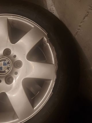 Llantas BMW con neumáticos