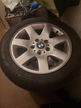 Llantas BMW con neumáticos