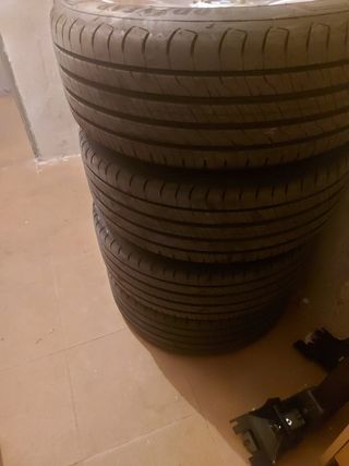 Llantas BMW con neumáticos