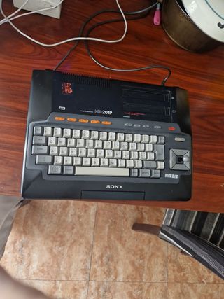 "Retro PC Sony HB-201P MSX1 Raro