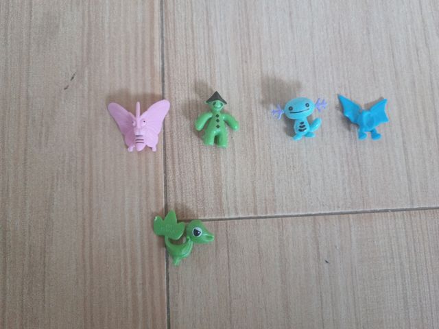 24 Mini Figuras Pokémon