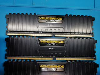 16GB RAM Corsair Vengeance LPX DDR4 4x4GB