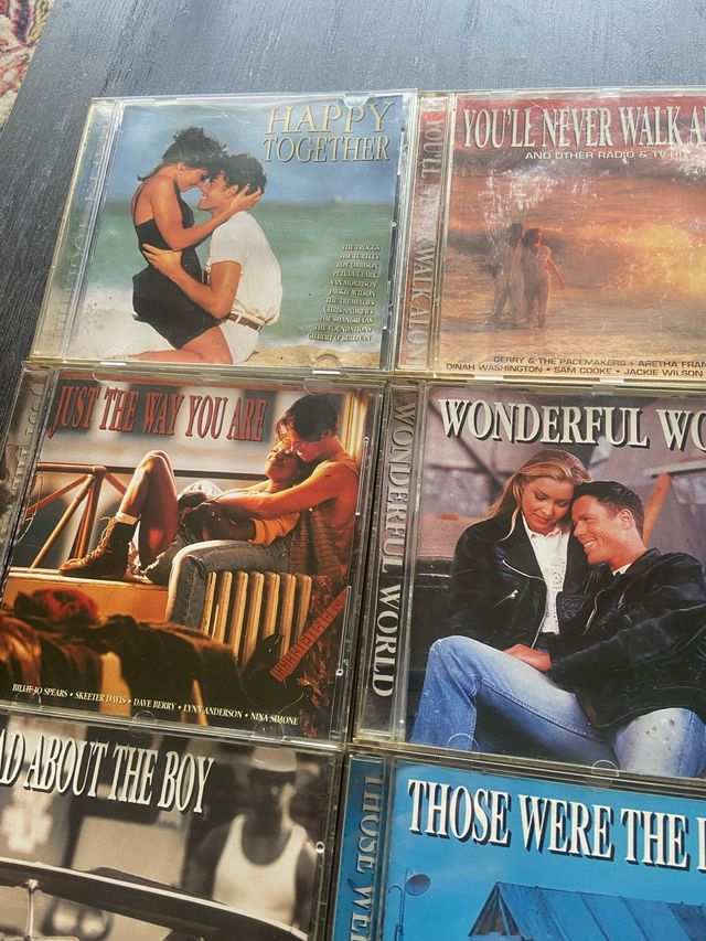 12 CDs Románticos