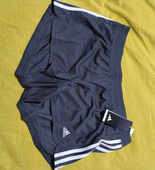 Shorts Adidas Gris - Mujer