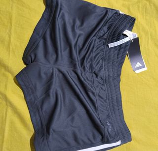 Shorts Adidas Gris - Mujer