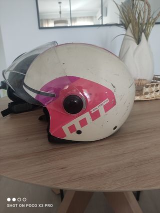 Casco moto MT Helmets mujer