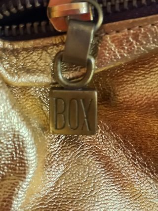 Bolso dorado BOX San Sebastián 
