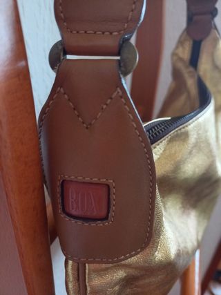 Bolso dorado BOX San Sebastián 
