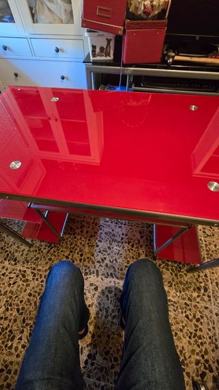 Mesa escritorio cristal rojo