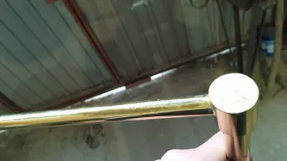 Lampara de pie dorada vintage