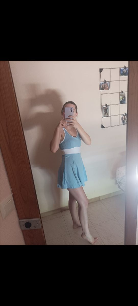 Vestido padel azul y blanco