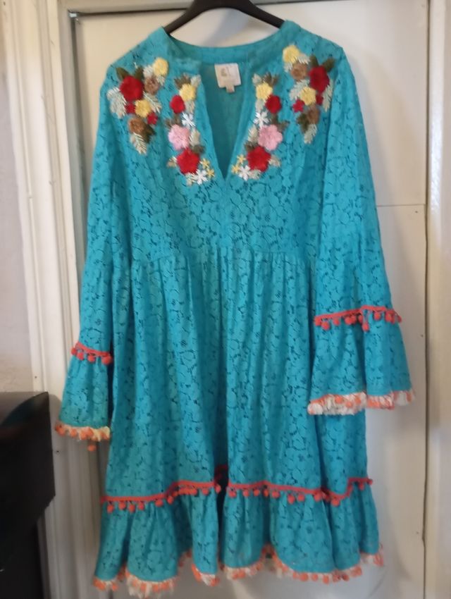 Vestido encaje turquesa