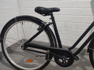 Bicicleta paseo mujer negra