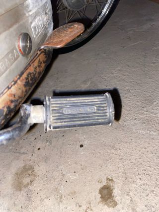 Pedal Notario Derbi GT4V derecho