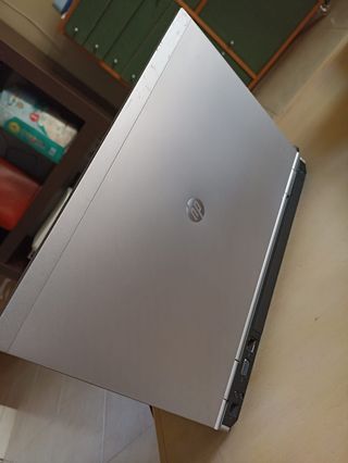 Portátil HP 8460p Plata