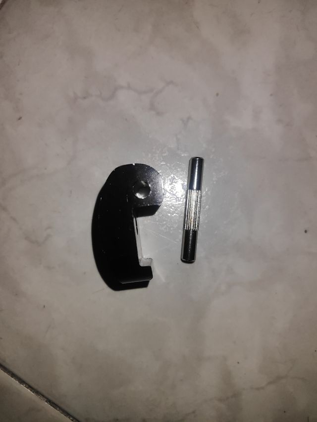 Prensa plegable patinete eléctrico