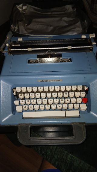 Olivetti Studio 46 - Máquina de escribir
