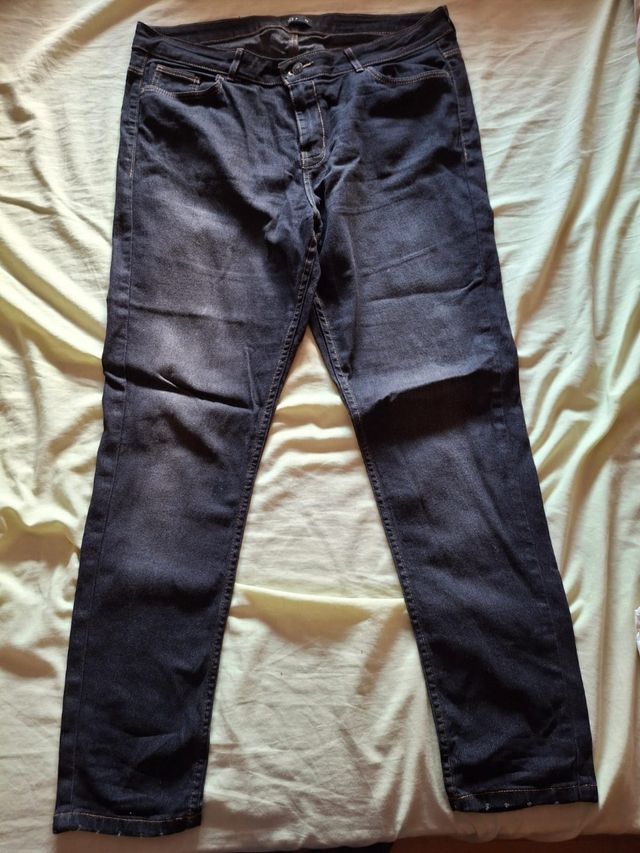 Pantalones vaqueros talla 46-48
