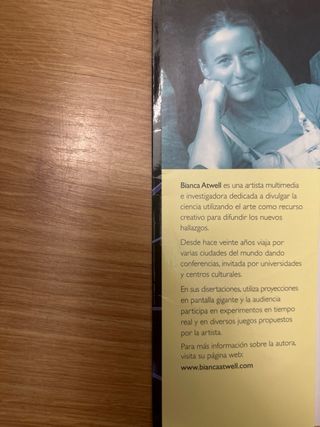 Entra en la mente del planeta tierra (Spanish E...