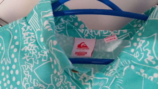 Camisa Quiksilver Stranger Things - L
