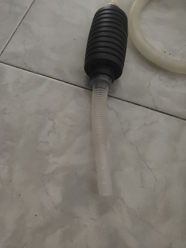 Sifón manual peceras