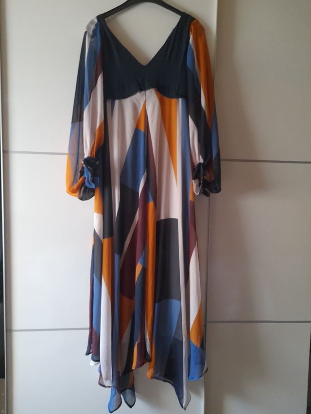 Vestido largo estampado azul y naranja