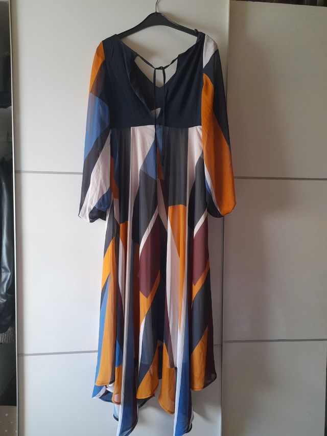 Vestido largo estampado azul y naranja