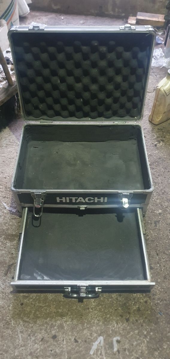 valigia porta atrezzi hitachi