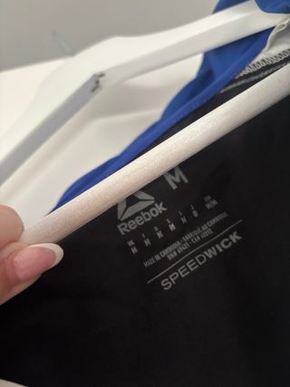 Chaqueta Reebok c/Capucha