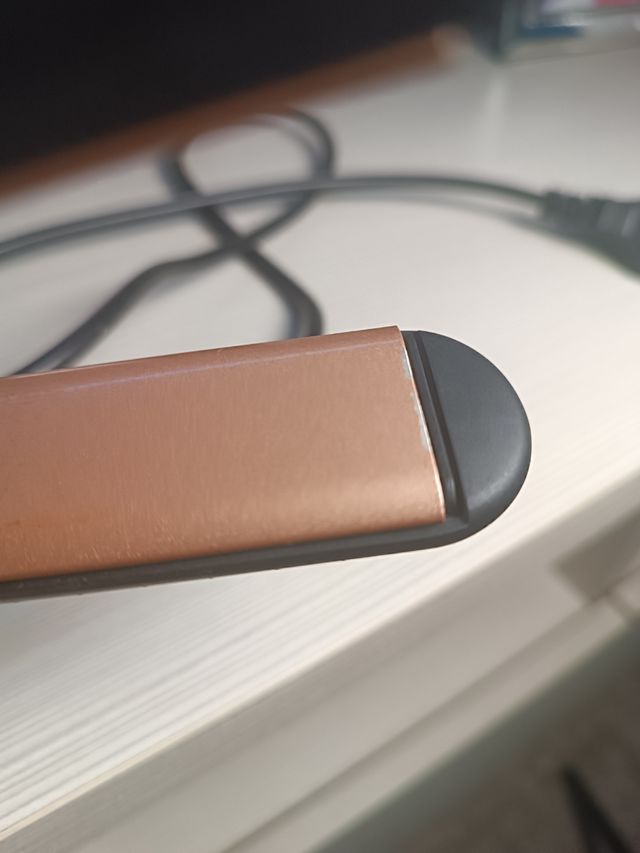 Piastra capelli TEK - ONE nera e oro