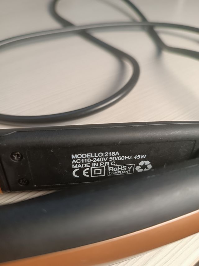 Piastra capelli TEK - ONE nera e oro