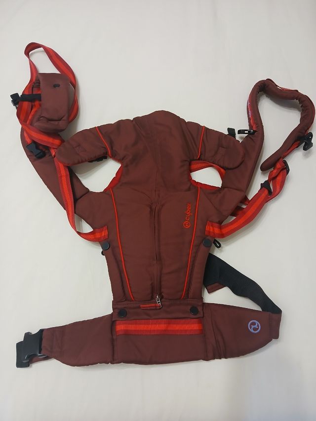 Mochila portabebés Cybex roja