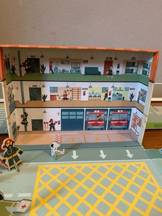 La stazione dei pompieri. La squadra di soccors...