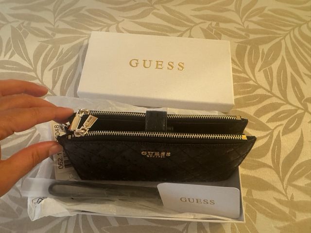 Cartera Guess negra