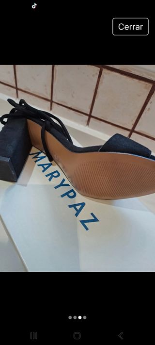 Sandalias MaryPaz tacón negras