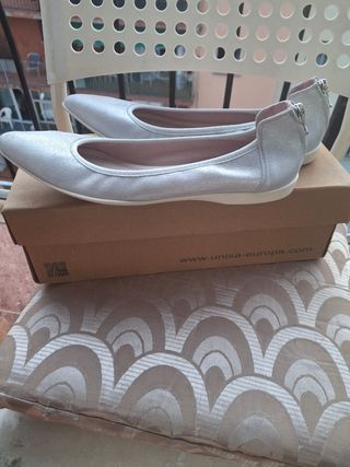 Zapatillas planas Unisa plata