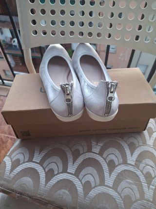Zapatillas planas Unisa plata