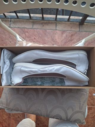 Zapatillas planas Unisa plata