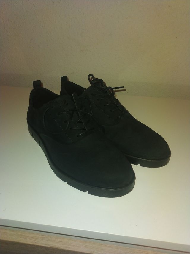 Zapatos Ecco negros niño