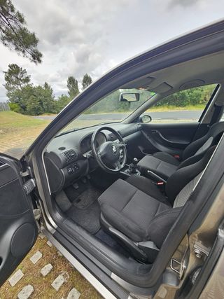 SEAT Leon 2004