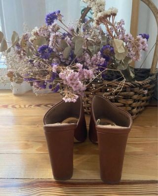 sandalias de tacón ancho