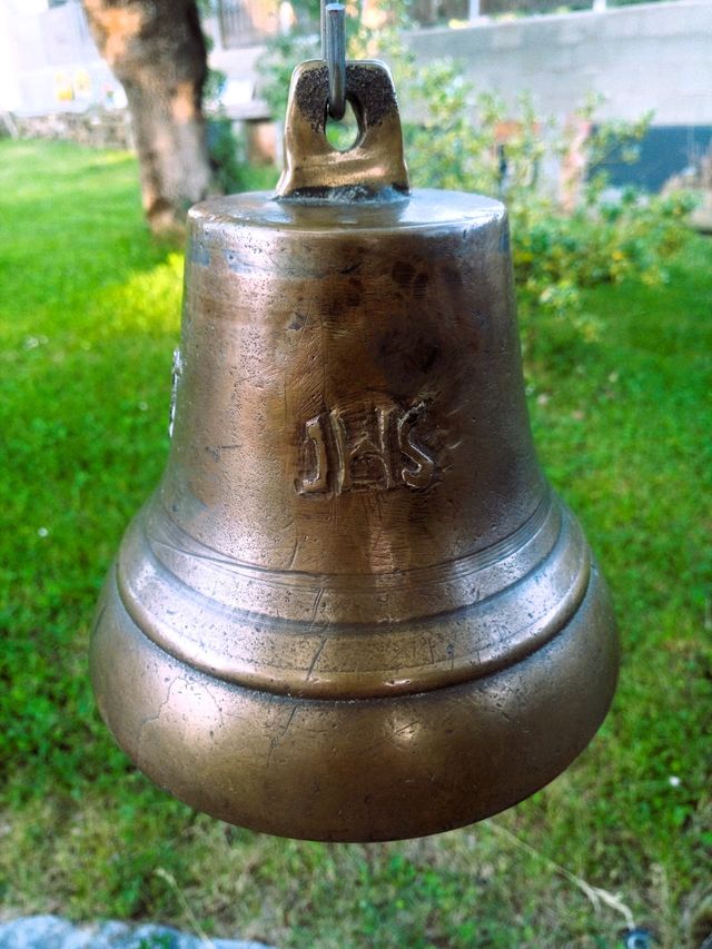 Sino grande e velho.