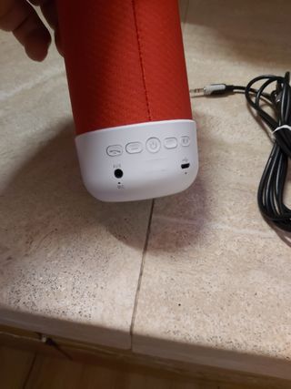 Pantone PT-BS001R1 cassa Portatile Rosso Bluetooth